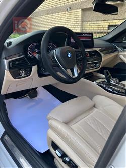 بی ئێم دەبڵیو سیریەس 5